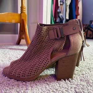 Cute brown booties!